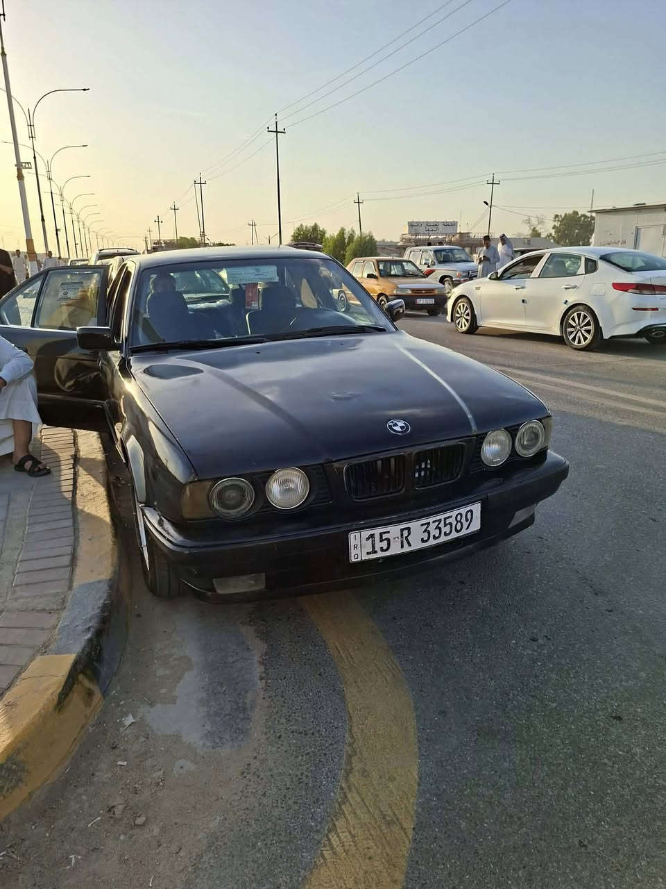 السلام عليكم. بي ام للبيع او مراوس حسب القناعه
موديل ٩١
كير عادي
مكينه شرط مفتوح
كير شرط
كهربائيات شغاله
رقم انبار انكليزي  بأسمي
تواير جدد
حداديه ٥٠ بالميه
..استفسار ***********
