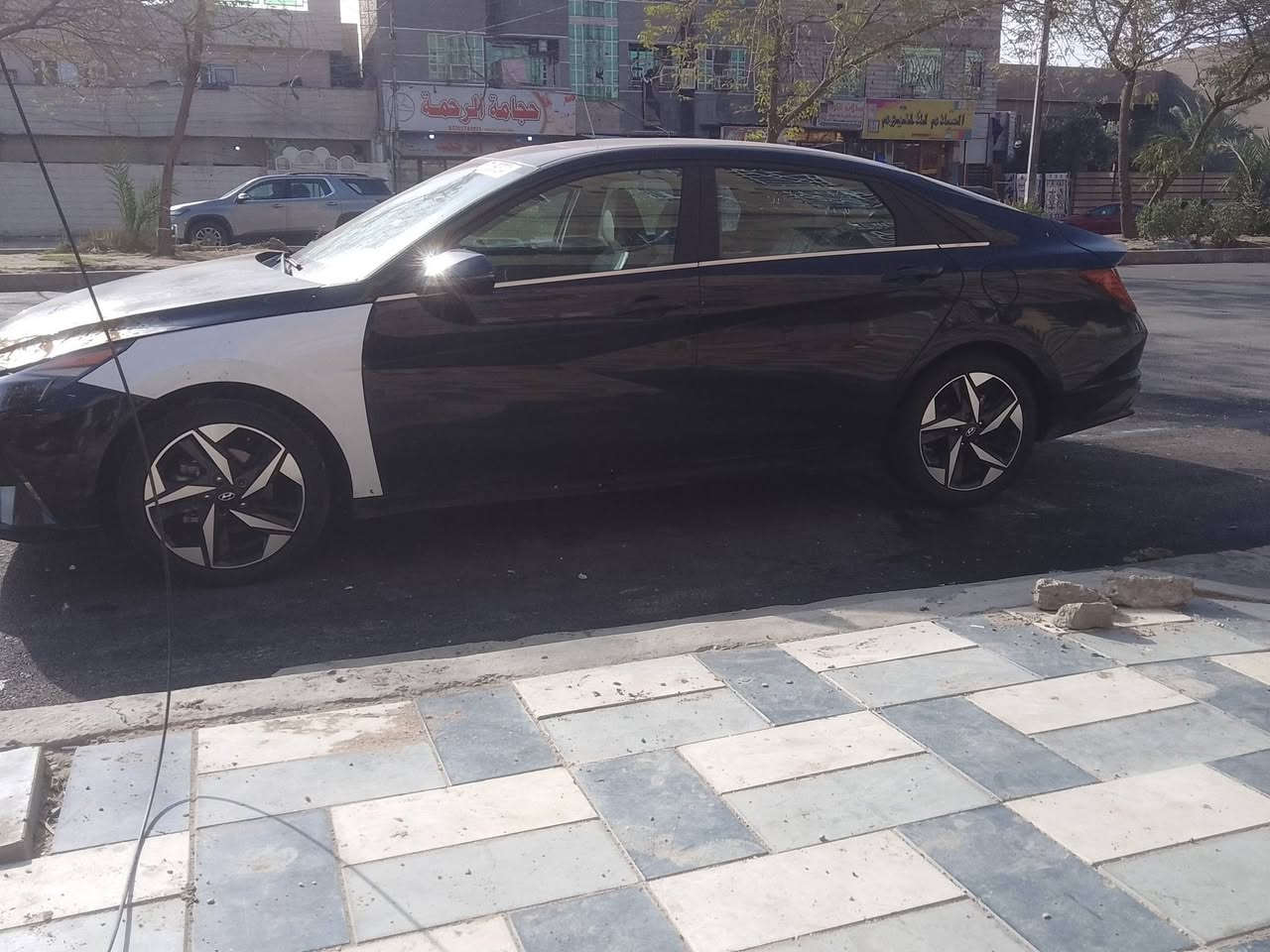 الإنتره للبيع أمريكي موديل 23 ماشيه 35 ميل 
السياره ع وضعه بدون رقم ومعمره درجه اولى بس يحتاج اله صبغ جاملغ شويه من البنيد بس مبدل بيه جاملغ ضربته جاملغ شويه من البنيد داخل بيجي بلادي سياره لمتد  فول مكان السياره حي اور رقمي *********** بي واتساب 
سعر السياره 142 بيه مجال قليل
