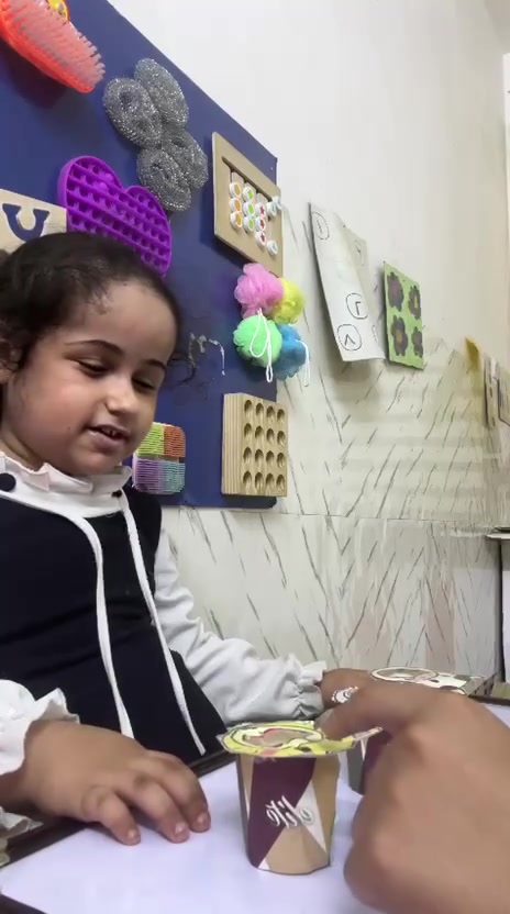 🌟 داخل جلسات أكاديمية الدر والماس 🌟
لا يقتصر التدريب على الجلوس خلف الطاولة فقط، بل نعتمد على أنشطة متنوعة وممتعة تناسب احتياجات كل طفل، منها:
🧩 تدريبات الانتباه والتركيز
🗣️ تنمية مهارات التواصل واللغة
👫 التدريب على التفاعل الاجتماعي
✍️ تطوير المهارات الأكاديمية والإدراكية
🎨 أنشطة حسية وحركية هادفة
💡 تعزيز السلوكيات الإيجابية والاستقلالية
في كل جلسة نعمل على تحويل التعلم إلى تجربة ممتعة، مع  بالتشجيع والتحفيز، ليكتسب الطفل مهارات جديدة بثقة .
 
كل خطوة يتقدم بها الطفل هي إنجاز نفخر به.
📍 أكاديمية الدر والماس ✨ نُنمّي القدرات... ونصنع الفارق.

***********📞
***********📞
#أكاديمية_الدر_والماس #التوحد #التربية_الخاصة #تعديل_السلوك #تنمية_المهارات #التدخل_المبكر #أطفالنا_مستقبلنا
