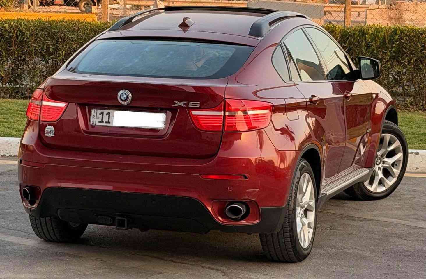 السلام عليكم اخوان 
Bmw /X6. 2011 
مكينه 6 سلندر 3.5 تون باور تيربو
كير اوتو 

المواصفات
بصمه 
سلايد 
شاشه كبيره
سيدس جنجر
ماوس تحكم
 5 كامرات 360 
رادارات 
هاند بريك بصمه
تحكمات ستيرن
شفتات ستيرن
اوتو هولد
كشنات جلد
كشنات كهرباء
كشنات خرن ميموري 
داخل لون عسلي + صاج
قطعتين تبريد
بردات بل ابواب
ويل كب قياس 19 
صندوك كهرباء 
لايتات زينون بلاد
بك لايت LED 
اخوان سياره بيه
 قطعتين صبغ + تكحيل كارت هلال جاملغ خلفي 
رقم بغداد تحويل مباشر 
مكان السياره بغداد 
للاستفسار(.***********) بغداد, العراق
