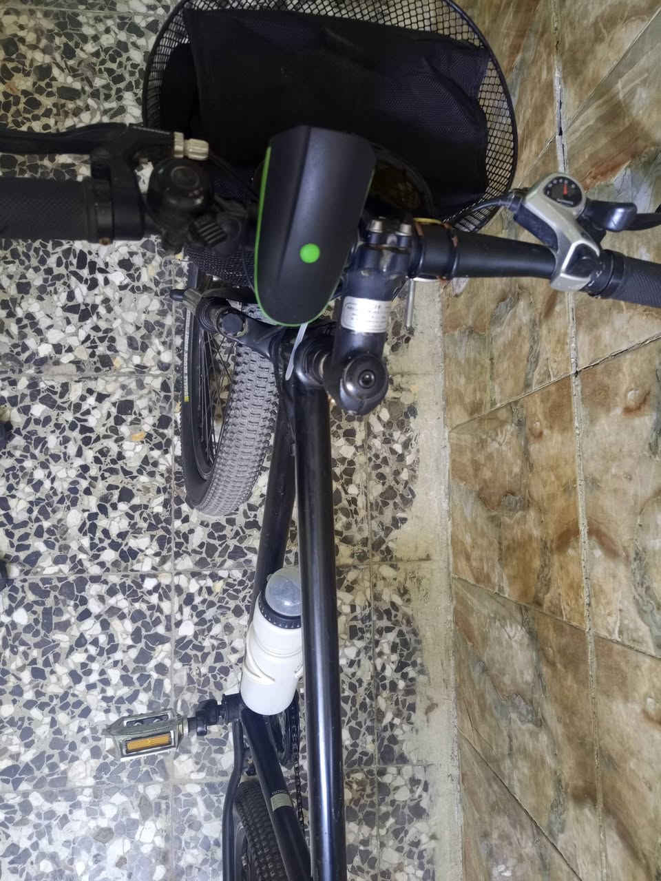 بايسكل مال بالة كلش نضيف
حجم 29 

مكاني مدينة الصدر 

***********
