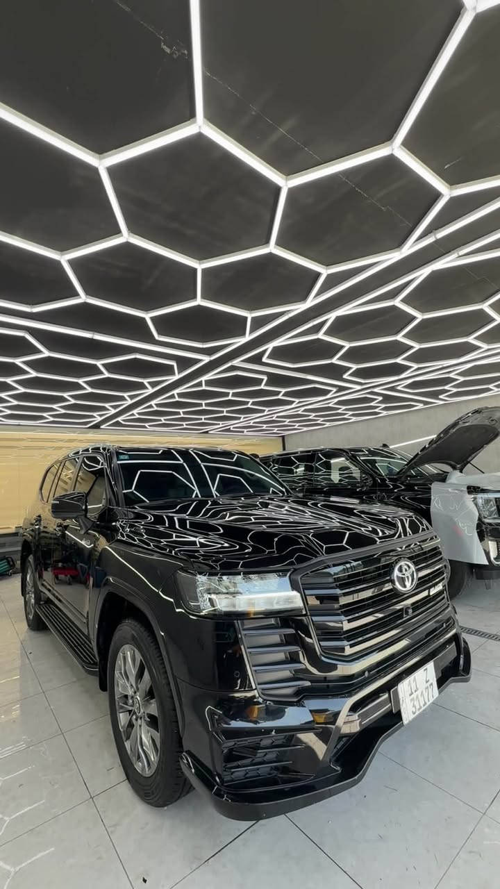 السلام عليكم
لاندكروز بلاك ادشن 2024 كفالة عامة ساز بالضمان رقم بغداد
مغلفة ppf
ماشية 30الف km 
4كامرات
كشنات تدفئة تبريد
حساس امامي خلفي
شاشات خلفية بلاديه
وباقي مواصفات اللاندكروز معروفة البلاك ادشن فول
73000$بيها مجال 
مكان السيارة بوابة العراق 
***********
