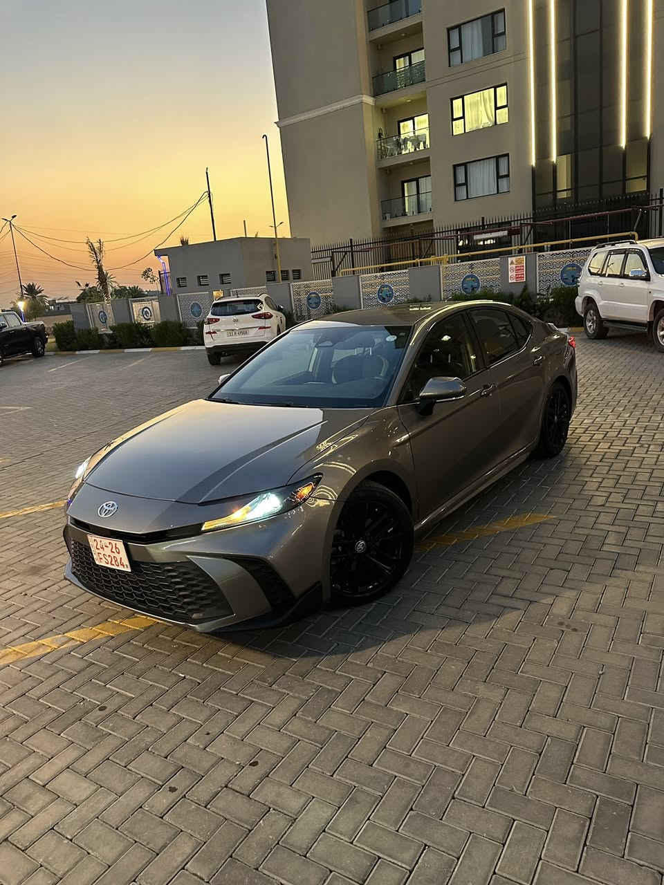 🚗 للبيع  

Toyota Camry se2025

تويوتا كامري 2025 

🌍 المدينة –  بغداد العامريه

.  🛣️  المسافة المقطوعة    - 40الف ميل 
------------------------------------------------------------ 
💰 السعر:   229 قابل للتفاوض

للاستفسار ***********

وارد أمريكي بحالة ممتازة جداً
📍رقم كاتي تترقم شمالي
🎨 اللون ذهبي مميز
ماشية 40ألف ميل 
  مواصفات se
✅ محرك 2500 هايبرد اقتصادي جداً
✅ 4 سلندر
✅ صرفية وقود ممتازة
✅ جير أوتوماتيك ناعم
✅ شاشة حديثة
✅ كاميرا خلفية
✅ Bluetooth
✅ Apple CarPlay
✅ تحكم ستيرن
✅ تحكم صوت من المقود
✅ مثبت سرعة
✅ تشغيل بصمة
✅ دخول ذكي
✅ إنارة LED
✅ سنسرات
✅ مرايا كهرباء
✅ زجاج كهربائي كامل
✅ مانع انزلاق
✅ ثبات عالي بالطريق
✅ داخلية مرتبة ونظيفة جداً
✅ سيارة عملية وعائلية
📍ملاحظات السيارة:
ضررها صبغ بابتين فقط بجم كبس
بدون دواخل شرط مكفوله من الدواخل
صور الضرر مرفقه بل منشور

#للبيع #سيارات_للبيع #سيارات #بغداد_سيل
