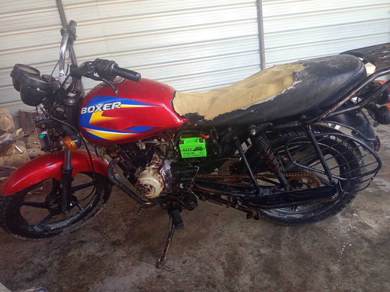 دراجه بوكسر موديل 19كلك كلك كهربائيات كلها شغاله سعرها 350وبيها مجال ***********
