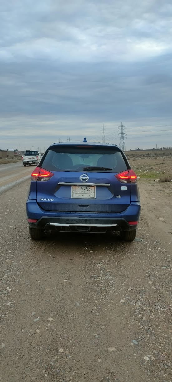 السلام عليكم ورحمة الله وبركاته
نيسان روج 2018 للبيع 153 وبيها مجال بسيط للطيبين

رقم نينوى بأسمي تحويل مباشر

محرك 4 بستم 2500 المرغوب مكفول وضع شركة

السيارة كفالة بدون صبغ بدون تبديل .. ضرر بسيط جدا بالدعامية مرفق مع الصور 

هاتف 

*********** 

***********
