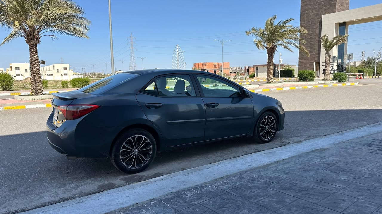 سلام عليكم  مكلف بل نشر 
كورلا 2014 رقم بغداد باسمي  فول ما عدا بصمه  وارد امريكي ضررها بنيد بدون دواخل   رقم الشاصي يمك بل منشور  راديها ب 128  لل استفسار الاتصال ع ***********
