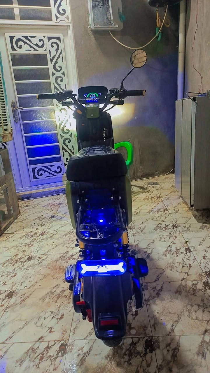 السلام عليكم 
دراجه شحن  R9 لون زيتوني طاافي 
سرعه 109 اربع نمر (سرع)+ الرجوع الى الخلف نضام R + هورن + دبل اشاره + زينون عالي وناصي + نشره 7 الوان  + 5بطاريات ونلي الاصلي + شاحنه ونلي الاصلي + الدراجه حجم 16 تناسب الڪبار و الصغار 
اشاره امامي + اشاره خلفي 
مرايات 2
ڪشن خلفي
مسند ضهر للكشن الخلفي
بايدر + سله + هديه دهن دسڪات +
*ملاحضه.  ابيعلك الدراجه ڪامله برغي ما ناقص  
💥للتواصل خالص


**إذا كنت صاحب هذا الإعلان وتريد حذفه لأي سبب، رجاءا أرسل رسالة إلى الدعم الفني**