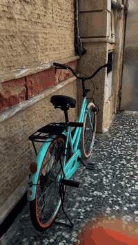 باسكل بناتي حجم 26مال رمبه  مكاني بغداد جديدة.  الي يريده يتصل 0773568...