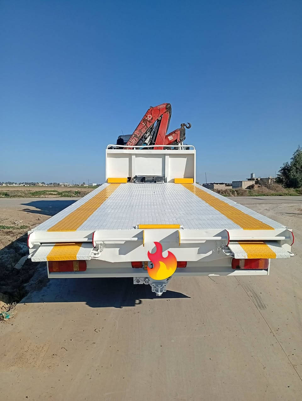 اسلام عليكم كرين للبيع فالفو 2004
شمالي 8برغي 6سلندر فول مواصفات وضع شركه بدون صبغ 
جهاز 6طن حموله 18طن تبريد تدفئه كير محرك أكسل طخم تاير سياره جاهزه من كلشي خير من الله السعر 265 العنوان كركوك قضاء الحويجة 
للاستفسار الاتصال على ***********
