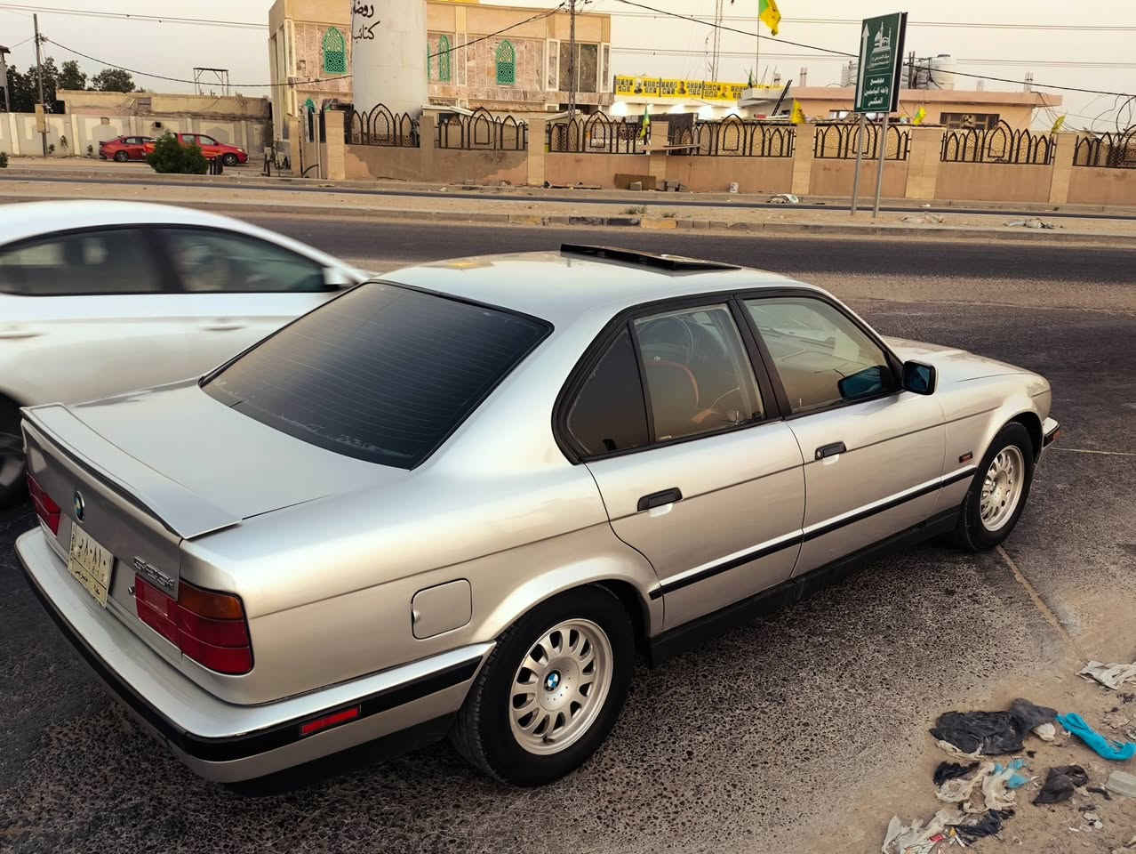 بيع مستعجل
يا الله بي ام 535مؤديل 1993رقم بغداد مشروع وطني سنوية 2028 السيارة جاهزه بيع ومراوس  بجم عريض 

تخم تاير ومكينه وكير جديد حداديه جديده تبريد منضومه كامله جديده ثلج السياره توها معمره تعمير جديد 

مابيه لاضربه ولا كص فقط صبغ عام للجماله بدون معجون عليها محرك مفتوح 35بلكارتون ناعمه نعمت الله مال جناي انسي حماوه كلها جديد الياخذها باله مرتاح 

عارضه بيع ومراوس 

مكان السياره الديوانية غماس 

للاتصل ***********

السعر 50مع المجال
