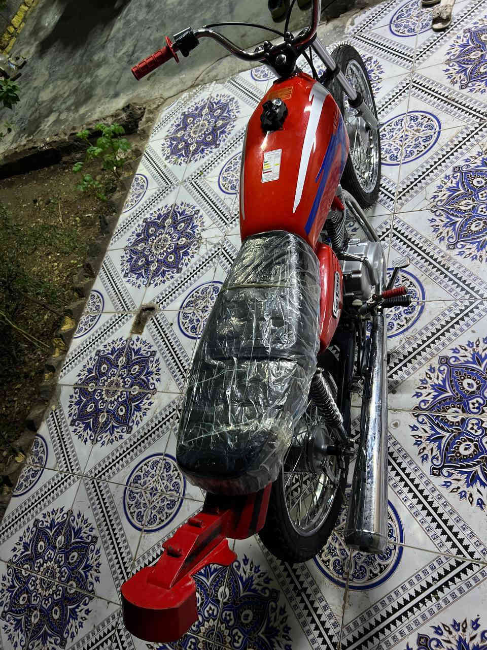 السلام عليكم للبيع شاصي نامه مكينه نامه مصبوغه صبغ حراري كله جديد ما ناقصها شي مفتوحه تجفيت العنوان ميسان طريق المجر قرب مطعم طواحين الهوى السعر 550 وبيها مجال قليل رقمي للأستفسار ***********واتساب
