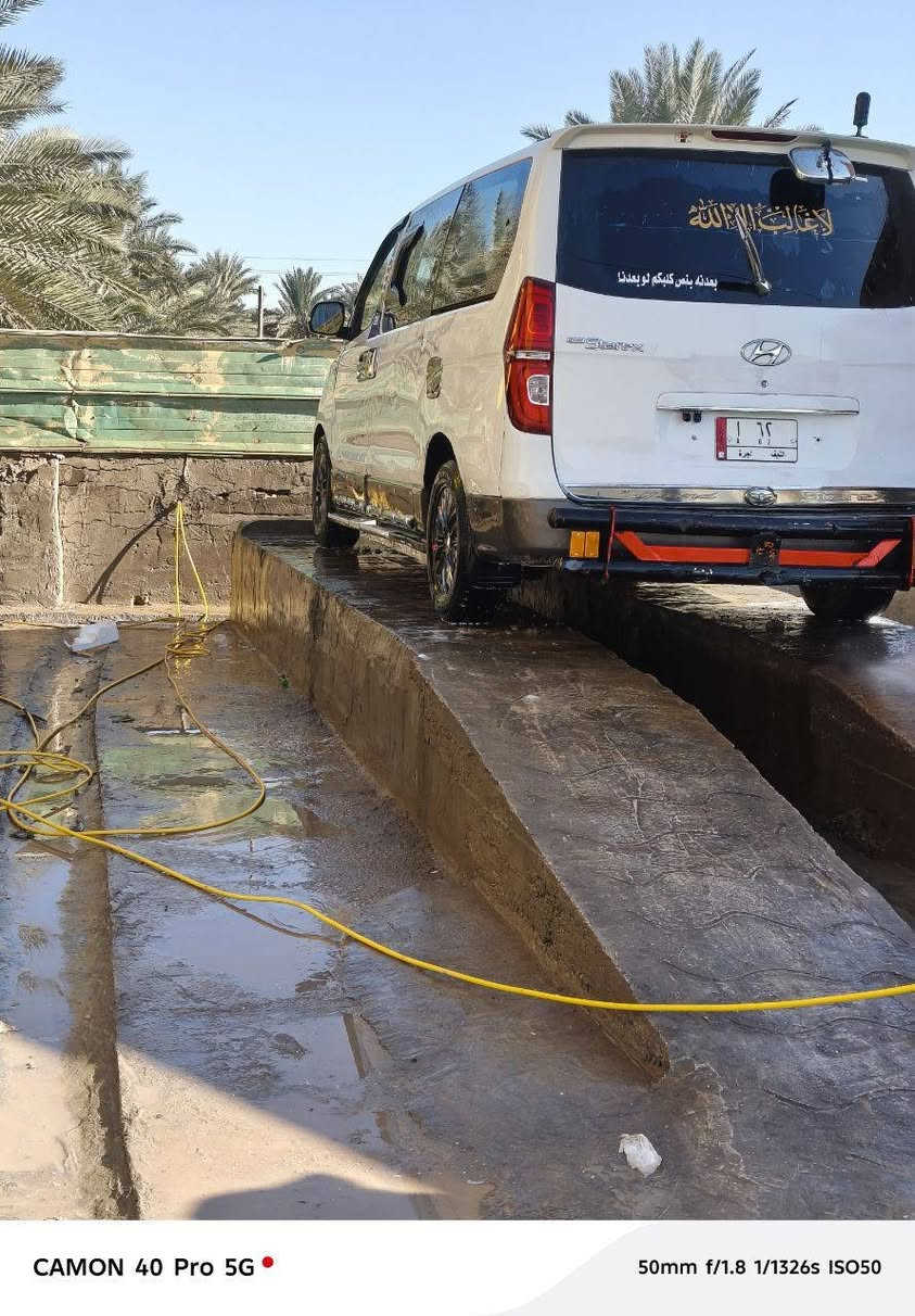 السلام عليكم
مكان السياره بابل 
2009 مسكر مكينه 12 سبلاين قبق اسود تحكم فول بيانو تدفئه بالكشنات داخلها مرتب مراوس فقط مع 2009 او 2008 محور ***********
