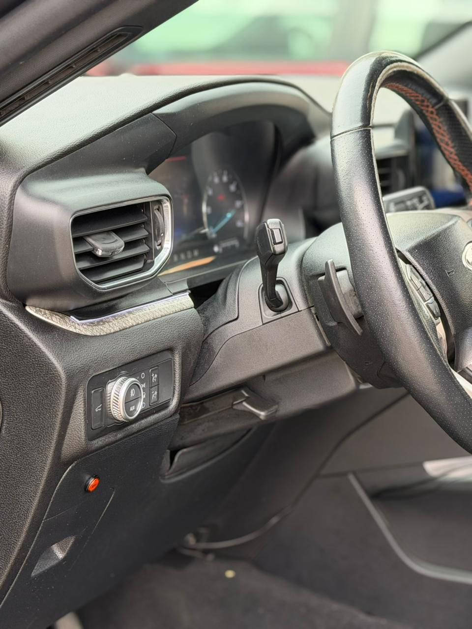 Ford Explorer  Timberline 2022 | فئة الأوف رود الخاصة 🇺🇸
  تاريخ الصنع 2022/5
حادثها حلو 
رقم سليمانية 
مكان بغداد 
مواصفات Timberlin
محرك 2.3 تيربو 
كير 10 نمر 
موادت قيادة / عادي/ اقتصادي سبورت رياضي/ سحب القطر / الطرق الزلقة / الطرق الوعرة والرمال / الثلج العميق بفضل نظام الدفع الرباعي الذكي 
لون  نفطي
شاشة جبيرة 
كامرات ٣٦٠ درجه 
حساس  خلفي 
رادار امامي
بصمةوبصمة ابواب 
تشغيل عن بعد 
كود بيبان 
كشنات كهرباء
كشنات هيتر 
استيرن هيتر 
تبريد3 قطع  
كيج الكتروني 
صندوق شفط 
لايت و بگلايت ليد 
 كشنات VIP سياحي 
داخل السيارة زيتوني بلاد 
فور ويل 
اطفاء ذاتي 
السيارة كلش جديدة و حلوة بلواقع هم 
كير و مكينة كله ابشرط بدون اي خلل السعر 26$ الرقم ***********
