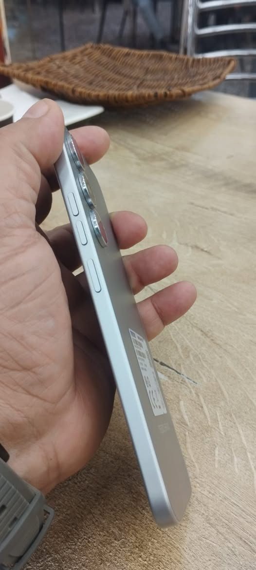 السلام عليكم جهاز تكنو سبارك 40 برو ذاكره 256 نظافه ميه بالميه غير خاضع للصيانه وخالي من العطل بدون ملحقات للبيع او مراوس بغداد شارع فلسطين


**إذا كنت صاحب هذا الإعلان وتريد حذفه لأي سبب، رجاءا أرسل رسالة إلى الدعم الفني**