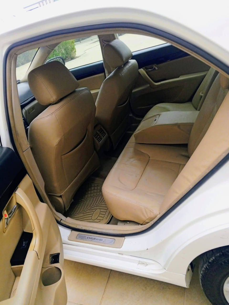 بەناوی خودای گەورەو میهرەبان
گیلی ئیمگراند geely emgrand 8 
مۆدیل 2013
گێرمەکینە میستربووشی یابانی 20 مەرخوب
تەنها  پەڵەیەک سبخ سندووق
فوول مواسەفات ✅
سلاید،پەردەبیلاد،گووشن جلد،
گیرتۆماتیک+عادی‌+s،
لایت شغال،جام شغال،لایت متعرک،
شاشە+کامیرە+حساس،
تبرید لمس،تبرید مرکزی 
برێک لە پێ،ئاوینە کهربا،ئاوینەلید،
بلاجکتور،دەبل سوویچ،
٨ ئێرباگ SRS و سماحە،

تازە فووڵ سێرڤسم کردووە رۆنی گێر رۆنی مەکینە رۆنی سوکانپاوەر رۆنی ئیستاپ مارکەم بۆ  گۆریوە
ژێرەوەی پشتوو پێشم داگرتوە و نوێم کردۆتەوە مارکەم  بەستاوە دەبڵ و قولاخەکان و رۆت و ڤۆڵت شمعەو 
سۆندەکانی ئیستاپ و سیدوەلف و پاتری و فیتپەمپ تاخم سلف و تاخم نۆزڵ بیلادی تاخم پلاک 
جامی پێشەوەم تازە گۆریوە جامێکی براندم بۆ
بەستاوە
دژە فووڵ, دژە رۆژ ,  فلتەر پۆڵۆرایزە
  

کابرا ئیشی بە پارەیە پەلەیەتی خوار بازار دەی فرۆشێ مووشتەری نی ماندوومان مەکە
***********
ناونیشان جۆتسایدی لاوان هەولیر
