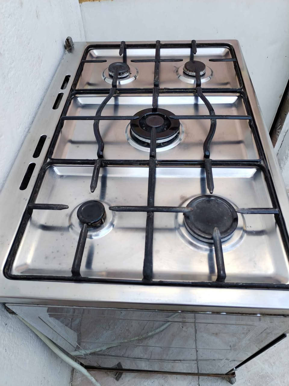 طباخ مصري جمسون كلش نضيف كله شغال السعر ١٦٠ بي مجال قليل العنوان كوت حي الجهاد قرب مدرسة رمضان الرقم *********** دهل اوران, واسط
