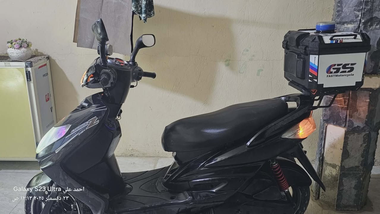 سلام عليكم
دراجة للبيع سكنس فحل 
محرك 150 دراجة نضيفة كلهة بلاد 
بيهة شاشة الاكترونية سرعتها 140 
السعر 800 وبيهة مجال 
الاتصال على هذا الرقم
***********
