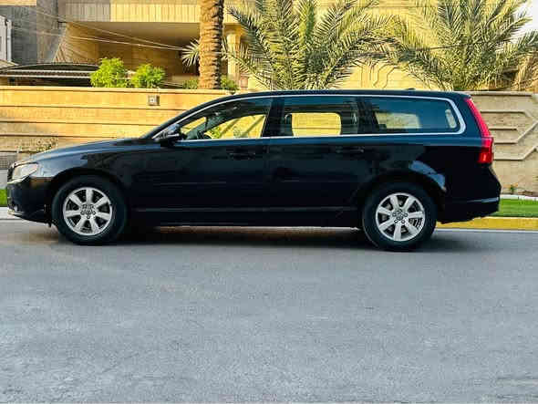 للبيع فولفو V70  موديل 2013  صبغ فقط بنيد بدون ضربه

رقم اربيل دولي بسمي

مواصفات

1_بصمة

2_داخل جلد

3_محرك 2000)4) توربو كير Sport+عادي ٦ نمر مكفولات

4_تبريد شغال + تدفئة

5_نظام ايكو

6_لدات داخلية

7_انارة ترحيب

8_لد خلفي +لدات نهارية امامي

9_ حساسات خلفية

10تحكم ستيرن جهتين

11_كروز سرعة

12_رادار امامي توقيف السيارة اوتو

13_مري شفط

14_اشارة بلمري

15_ جام 4 اوتو

16ستيرن كهرباء

17_شاشةً عطلات لكل انظمة السارة

18 _ويل كب 17+تخم تاير جديد

19_تبريد قطعتين

20_مانع انزلاق

21_دبل اكزوز

السعر 77 بيه مجال 

عنوان بغداد حي الجامعه. رقمي *********** بغداد
