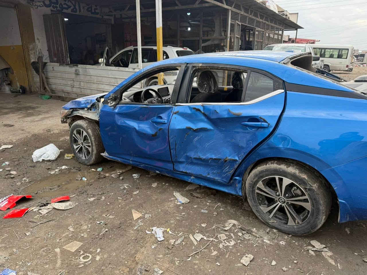 نيسان سنترا وراد أمريكي موديل 2023 
رقم أربيل شرط التحويل ماشية 10 الف 
السيارة بيها حادث أبيع على وضعها شغالة وتمشي لغد شاصي كفالة مكان السيارة بغداد 
سعرها 68 وبيها مجال 
الاتصال ***********
مكلف بالنشر بغداد, العراق
