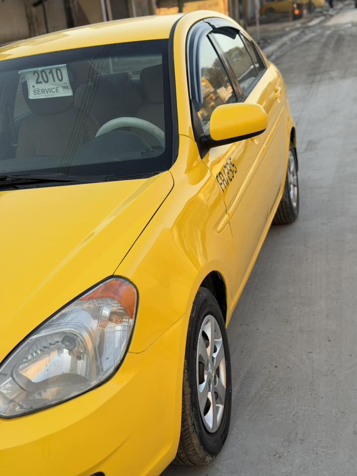 السلام عليكم اكسنت امريكي موديل 2010 رقم بغداد انكليزي بسمي تحويلها شرط بل موصل   مكينه 16
السياره جديده ماتصرف عليها ربع طخم جديد
تايرات جديده مكينه وكير جدد
السياره كلها كود واحد ماعده البوند 
وظررها بمريكا الجاملغ الخلفي 
((البيع بل نقد فقط بدون مقدمه او مراوس))) 
مكان السياره موصل حي الصحه قرب سايدين الحاصود 
السعر المطلوب 94
***********
