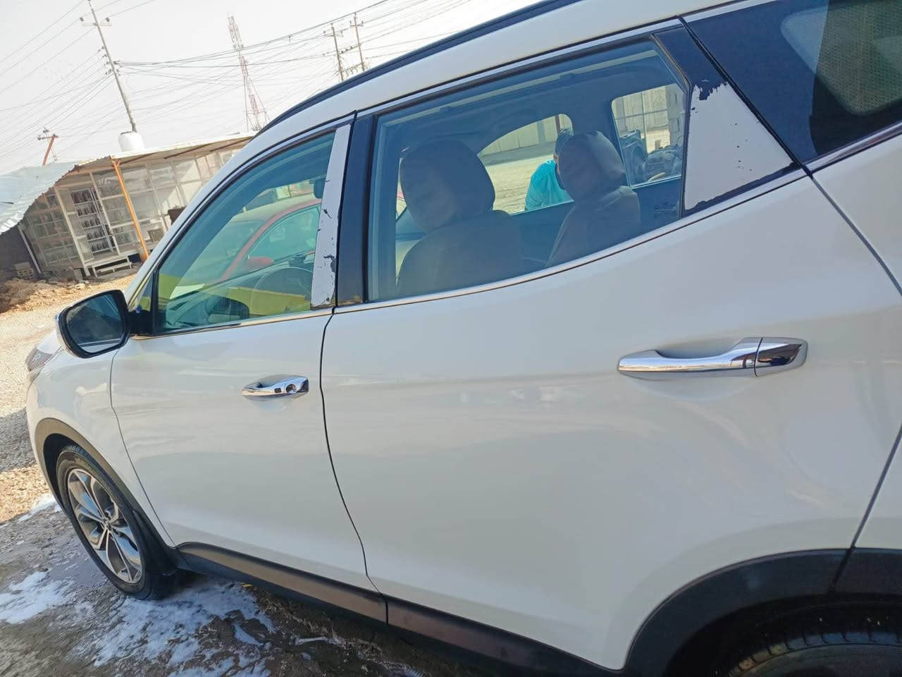 سنتافي.13... خليجي اللون ابيض...مكفوله...سته سلندر...مكينه وكير  ممتازه....وما مفتوحات على الشركه...تبريد مامفتوح.ولا يفصل بالصيف...
كويتي فول مواصفات...ماشيه.143..
كشنات جلد عسلي جدد.
كشن سايق كهربائي 3.طگات..
سبعه راكب...3قطع تبريد...
بصمتين معاهه..بانوراما ...تدفئة كشن...مري شفط...بريك دسك خلفي وامامي..بردات بلاديه..اربع تايرات جدد..صدر امامي وخلفي جديد وعلى الفحص...رقم انكليزي الجديد...
باسمي...سنويه لغاية 2030..استيرن 3 وضعيات قياده.. *********** رقم كربلاء مكان السياره حله ورديه حلة, بابل
