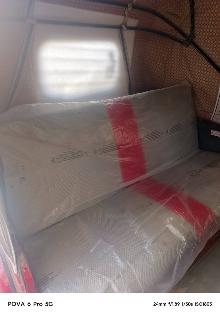 18 شهر العاشر / يرادلها تعمير دوسات الاماميه وبيها صبغ بل لغود 

مرقمه بسمي تحويل شوكت متريد / مكاني مدينة الصدر / ***********/ السعر / ٤٨٠٠
