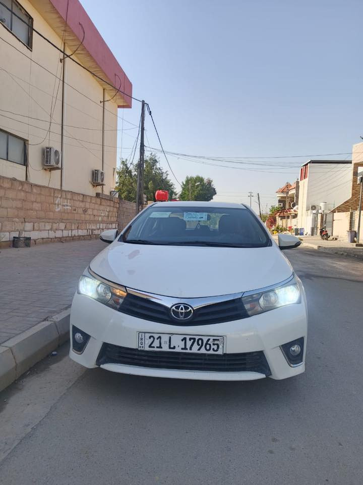 السلام عليكم كورلا موديل 2015 للبيع أو مراوس حسب القناعهً السعر 133لا تكلي شبيها مجال تعال كلب لسياره وقتنع بيها يله نخصم سعر وشوف خواتها. ابيش يله تخابرني 
سياره كفاله عامه وسونار كدامك إني ماخذا بيدي  بيها فقط حالوبات بسيطه
لسياره جديده بمعنه الكلامه 
كير ومكينه وحداديه 100 /100 شرط ترايها احله من لزيرو
تخم تاير جديد 100/100 لسياره ويل كب 5 
كشر لسياره نضافته 95 /100 لسياره معايزه برغي
رقم سليمانيه نكليزي مداور ثاني يوم أو نكتب عقد مرور 
مكان السياره العزيزيه 
***********اتصل واني خادم ماعندك تأخذها ابلاش  وصلو على محمد وال محمد
