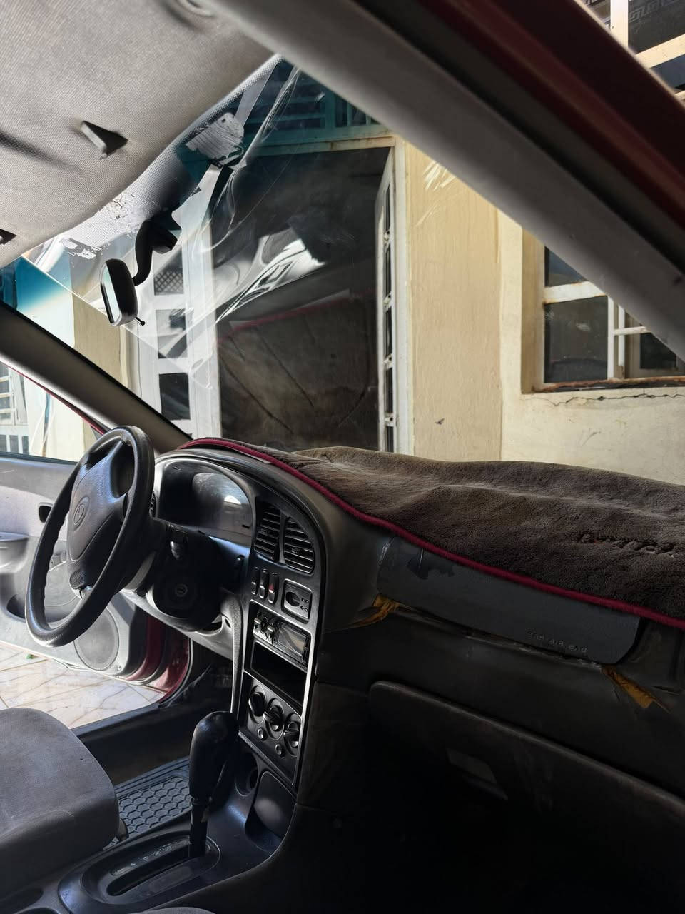 للبيع سياره سيفيا. موديل 2000 محرك مسكر كير اوتماتيك السعر 23 ورقة وبيها مجال  
بشرط التحويل 
***********
***********
