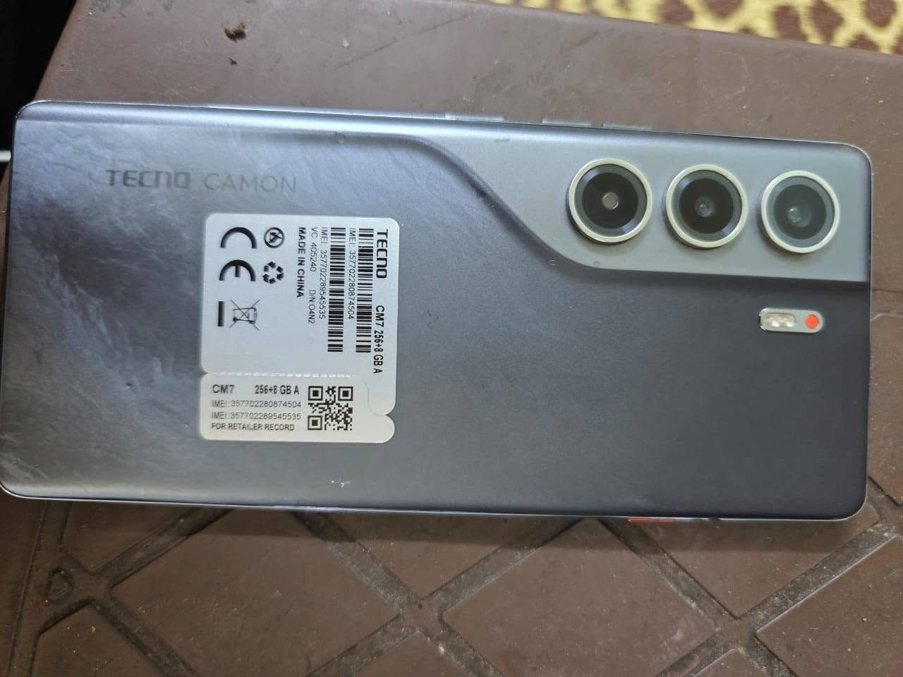 للبيع بي عطلةالسماعه  مال التصال جهاز كله شغال ذاكره ٢٥٦ بدون غراض السعر ١٧٥ قفل مدينة الصدر***********
