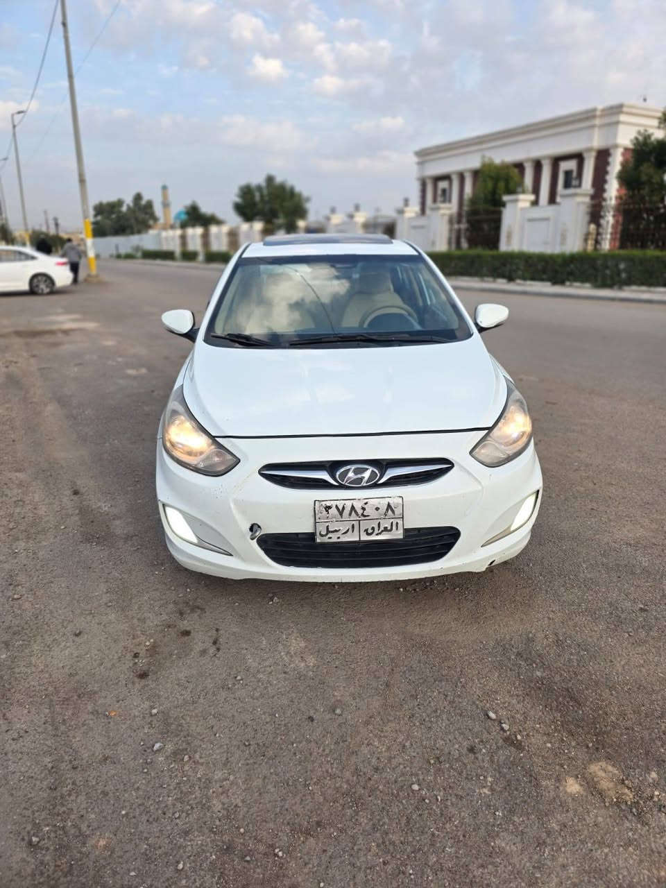 السلام عليكم اكسنت موديل ٢٠١٣  رقم اربيل محرك ١٦٠٠ بيها شبر باب السايق بدون دواخل  بارد مكان واحد. مكاني اربيل مواصفات سلايت .تحكمات ستيرن. شاشه.ويل كب عدد٥...السعر ٩٣. رقمي ***********
