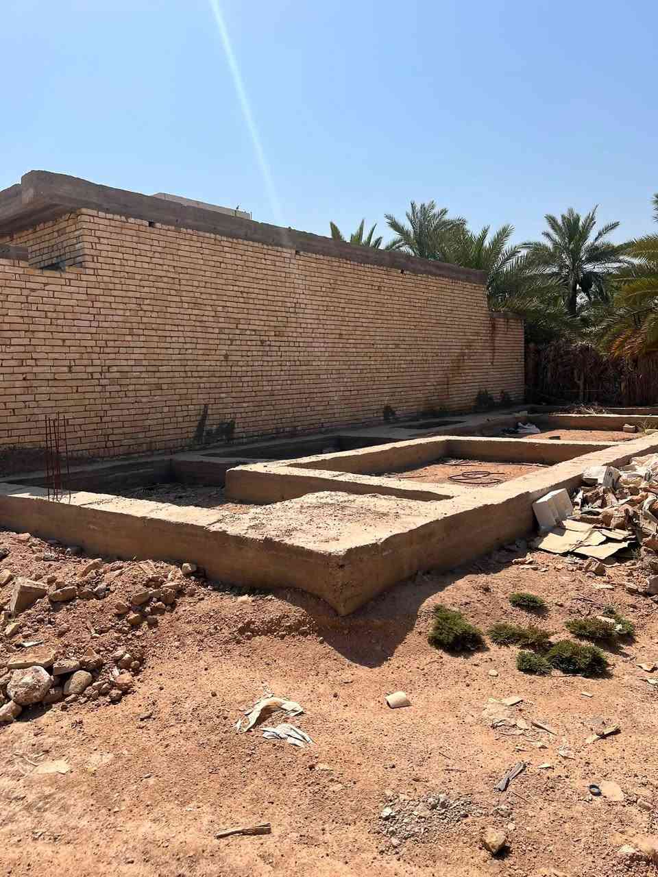 عرصه للبيع 
100 متر 
طابو زراعي 
المكان نهايه شارع المطار منطقه الكريشات 
السعر خاص [***********
