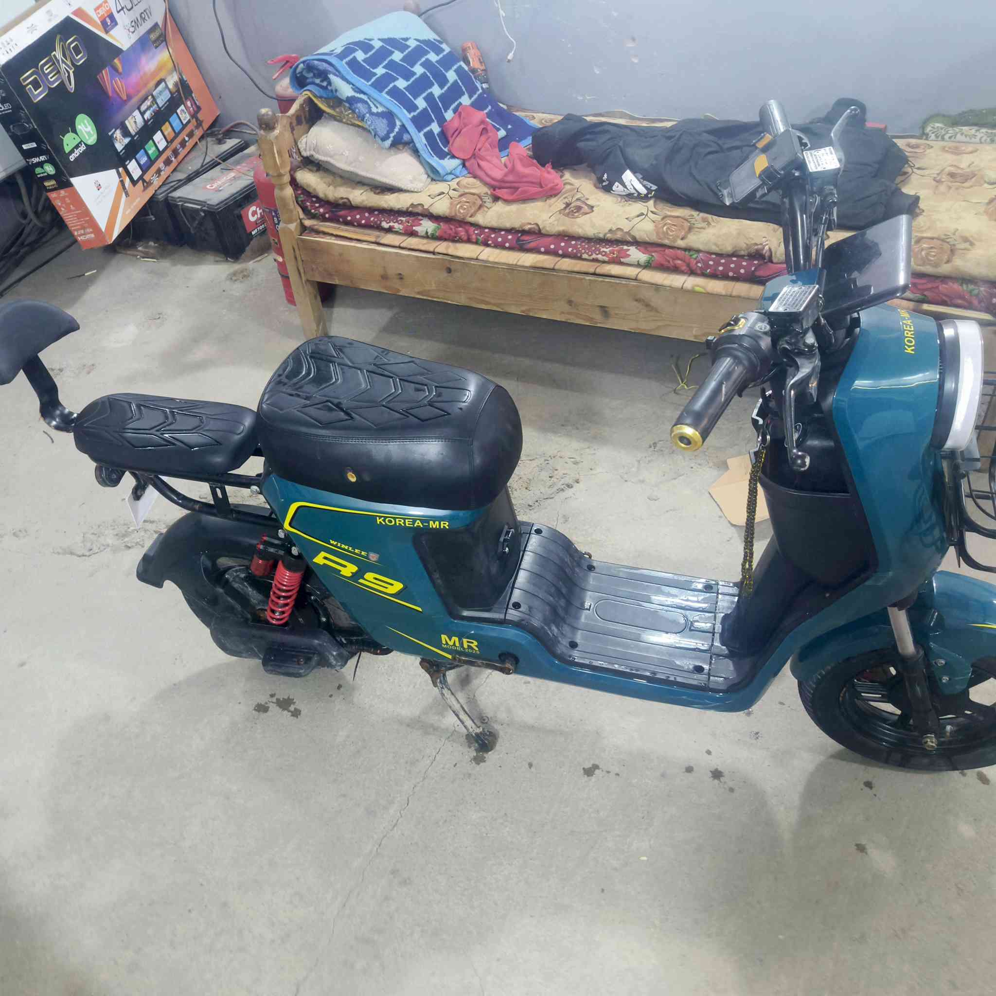 سلام عليكم دراجة شحن R9 موديل 2025 فول كاملة من كل ملحقات جاهزة مابيهة اي نقوصات سعرها 450 بيهه مجال لشراي يراسلني وتساب ***********
