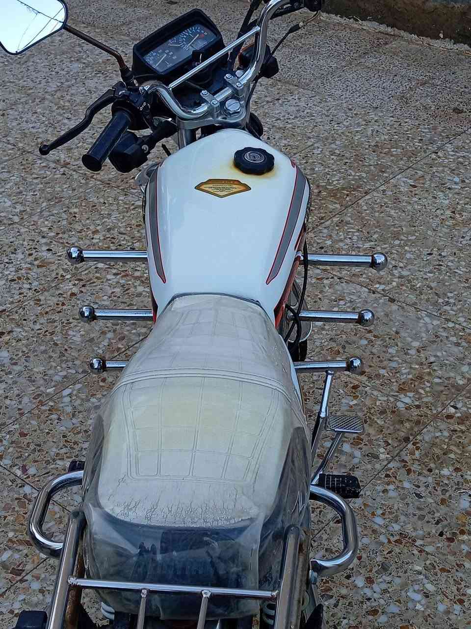 السلام عليكم 
ماطور سيفان للبيع موديل 2021 نظافة مثل مموضح بالمنشور السعر (600الف) وبي مجال بسيط تجي تفحص وين متريد ✨
مكاني ب عنه 
الاستفسار *********** // او مراسله خاض
