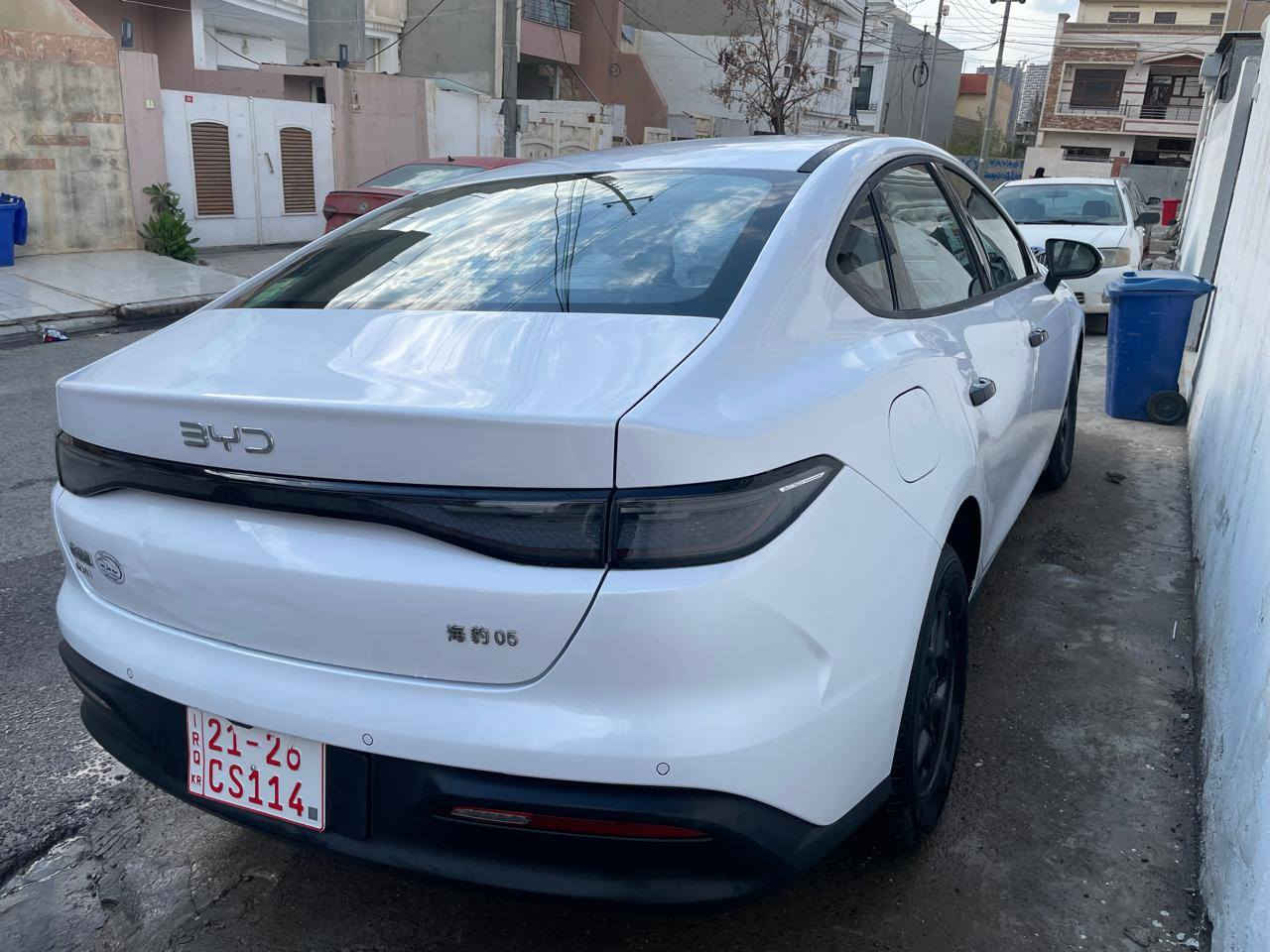 BYD SEL 05  2025
بی وای دی سیڵ سفڕ پێنج 2025
1000ڕۆیشتوە ،،سبوغ تەنک
15 ڕۆژه ڕەقەمی شکاوە دوو مانگ و نیوی ماوە
تەنها یەک قۆپی زۆر بچوکی هەیە 
نرخی 111$ مەجالی کەم 
***********
