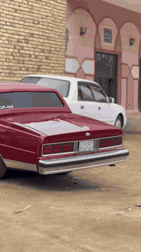 السلام عليكم كابرس موديل ١٩٨٩
السيارة جاهزه ومصروف عليه مال جنايه 

١-تاير جديد رنكات حجم١٦ ستيل + باتري جديد

٢_صدر جديد

٣_كير جديد 

٤_طوافه بانزين جديده + حلابات جديده بل بجيسس

٥_هاند بريك شغال 

٦_منظومه تبريد جديدة كمربريسر SD + تدفئ شغالة نار  

٨_سستم سماعات وشاشه 

١٠_ سكنات والكلوبات كلهن جدد بل كارتون 

١١_أكسل قفل جديد بل كارتون ٤١/١٧    

١٢_ربع جلد كله جديد من اقماشه والجلده والفايبره شادهن

١٣_ادامة محرك بلكات ايسي ديلكو +فلتر بنزين +حلاب

١٤_كهربائياتها كلها شغال من كلوبات داخليه وخارجيه

١٥_كراسي كهرباء

السياره امنه الله ربع متصرف عليه كامله مكمله السيارة مو غاليه على اليدور شي نظيف وجاهز الي ميشتري لا يشارك رائيه كلمن عنده رائيه. السعر ٧٠ بيه مجال 

مكانه : ناصريه سيددخيل

للأستفسار ***********
