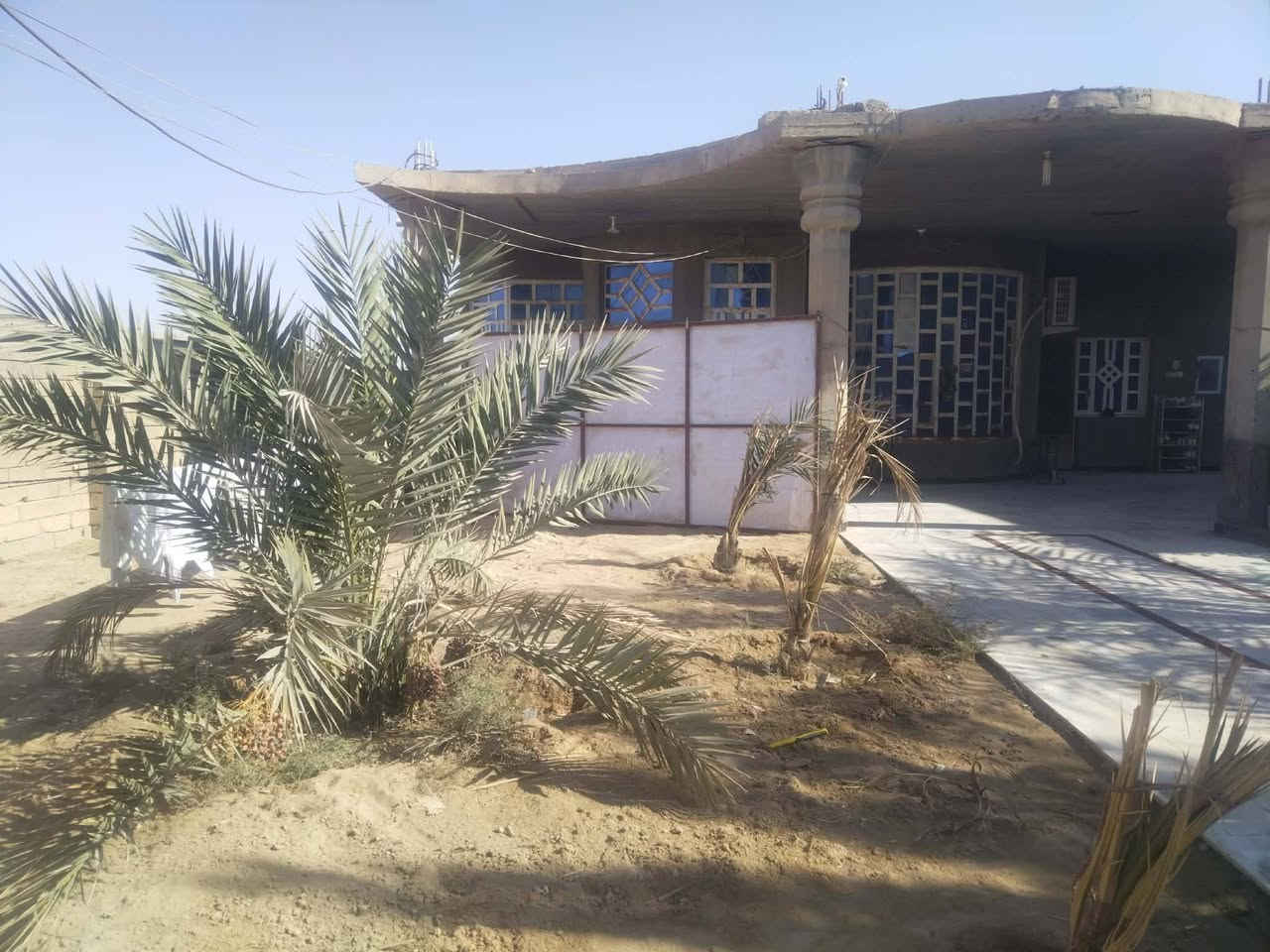 بيت للبيع في حي الملتقى ٤٠٠ متر
طابو زراعي السعر 85 مليون 
***********
