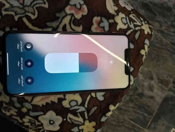 سلام عليكم 
ايفون اكس اس ماكس 
ذاكره /64
بطاريه 73 بلادي 
جهاز كله بلادي شخط مابي فقط بصمه وجه واكفه شاشا بلاديه مامبدل للبيع فقط سعر 180 بي مجال قليل ***********
