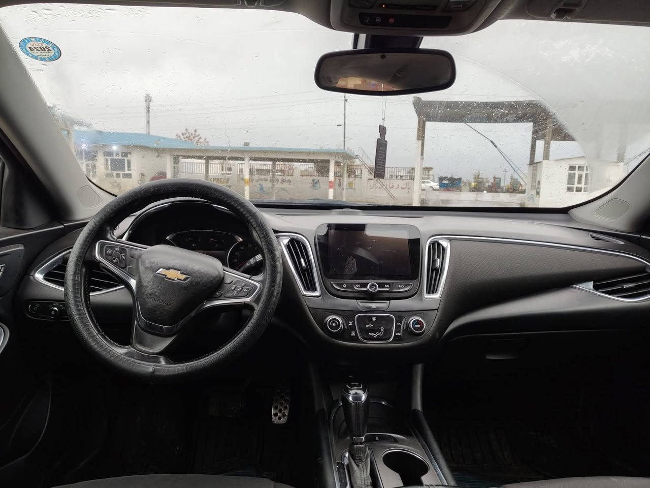 Malibo 2017
ماليبؤ 2017ي ساغ ساغ
مواصفات LT
گيرومه كينه و ته قه وره قه ي به شه رت 
اي بي ايس و شاشه وكاميرا و ته حديد سوورعه وڤؤليؤم
ساردي وگه رمي به شه رت 
سعري 62و معامه له 
گؤرينه وه ش اكه م له سه ر دل گرتن 
***********
