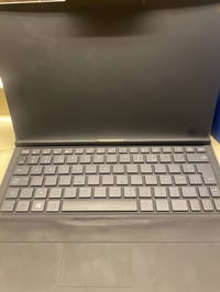 كيبورد ايباد  سعر 7 الاف للحجز على رقم 07775658469