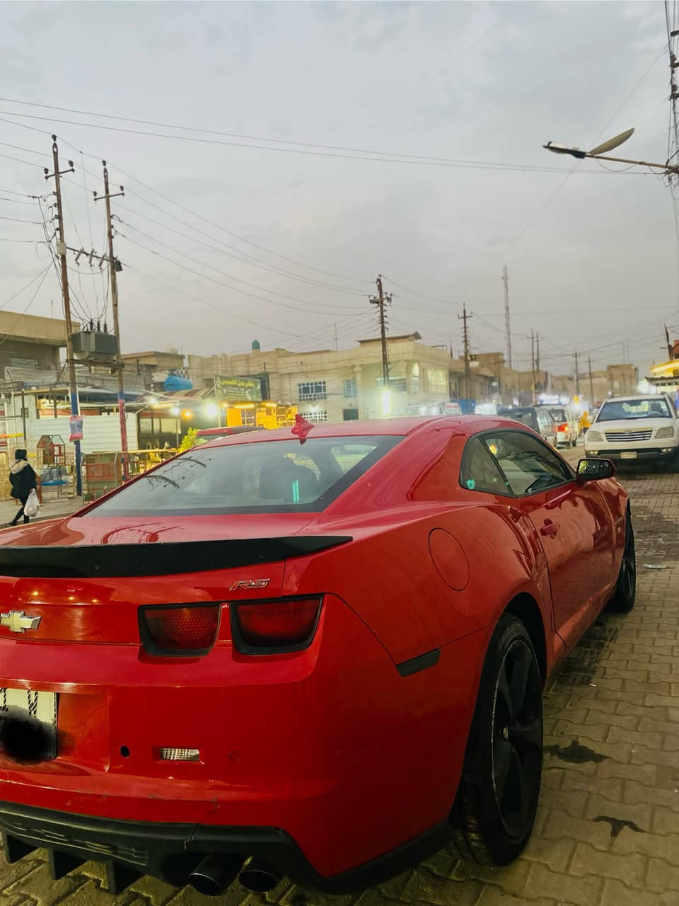 سلام عليكم ورحمة الله وبركاته كمارو موديل٢٠١٣ سياره تحكم ستيرن شاشه جبيره ستتم سماعات وباقي مواصفات معروفه سياره رقم بغداد ب اسمي تحويل ثاني يوم بيه صبغ جاملغين الامامي وبارد ب بنيد وبيه خشم شاصي  فقط خشم  بيه نواقص بسيطه مكان سياره بغداد زعفرانية معروضه86وبيه مجال بسيط ***********
