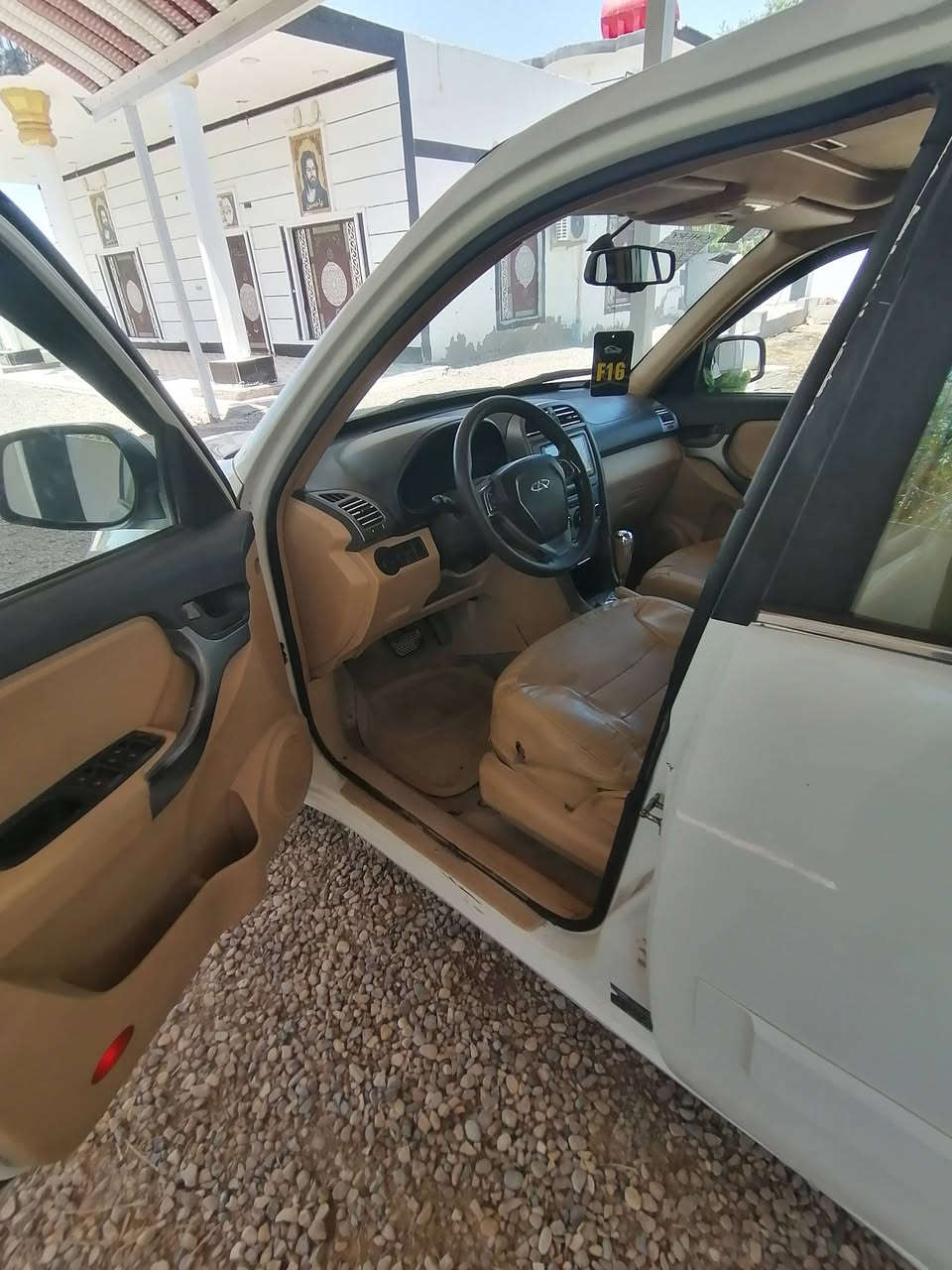 السلام عليكم
للبيع تيگو مديل 2013
رقم قادسيه انكليزي تحويل ثاني يوم
كير ومحرك خير من الله 
تخم تاير حداديه كهربائيات كلها شغاله
سياره غرفتها كلش نضيفا وجاهزه مابيها اي نقص السعر ٣٨ وبيها مجال كلش بسيط للشراي مكان سيارة كوت الزبيدية
للاستفسار *********** /***********
