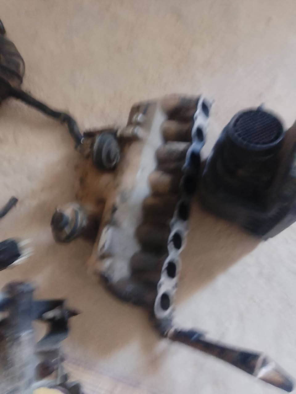 اغراض للبيع مال ستاركس مكينه سورنتو ***********
