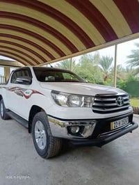 هايلوكس  فورويل2017 للبيع السيارة نضيفة وحلوة مثل متشوفون بلصور بيه با...