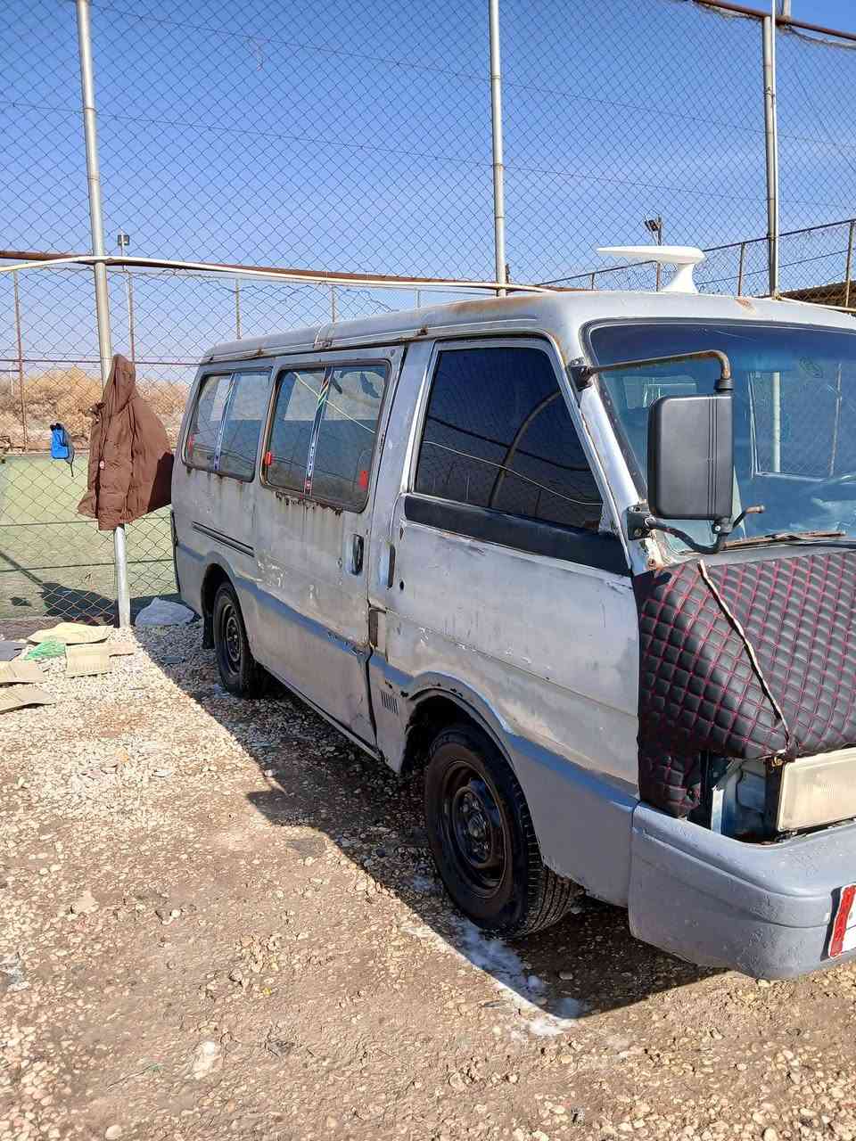 سلام عليكم كيا بستا للبيع موديل 93 رقم ألماني راعيها ميت  مكينه كير اكسل كفاله شواصي كفاله باور شغال باتري جديد   دينمه جديده كاردن جديد  دوشمه حلوه حداديه جديده تايرات زينه بس حجل عوزه ترتيب ابيع هل موجود مكاني بابل القاسم رقم *********** السعر 18 او بيها مجال
