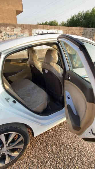 هيونداي اكسنت 
خليجي  2015
رقم بغداد بأسمي
فول موصفات 
فتحة 
فول تحكم استيرن.  
ويل كروم 
اشاير بالمري
حاكية وشاشة وكاميرة
سيارة جاهزه 
كتلوكات الشركة 
حجم المحرك 1.6دوش
كير ومكينة مكفولات
صبغ قطعتين ونص  سونار موجود بدون اي دواخل 
مكاني بغداد السيدية
السعر 100وبيها مجال بسيط 
الاستفسار ***********
