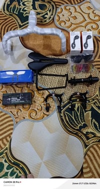 للبيع اكسسوارات دراجه هوائيه كلهن جدد بالباكيت ويوجد توصيل للاستفسار ع...