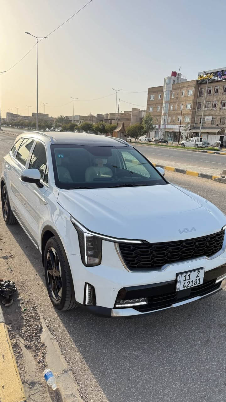 السلام عليكم 
سورينتو 2024 للبيع بسعر مناسب 
جديدة بمعنى الكلمة استخدام شخصي 
رقم بغداد انكليزي بأسمي تحويل مباشر
مكينة ٦ سلندر 
٧ راكب 
فتحة سقف بانوراما
داتا شو 
بصمة 
كير ماوس 
كشنات كهرباء
تشغيل عن بعد 
جنطة كهرباء
مري كهرباء
ويل١٩
فول حساسات امامي خلفي 
تبريد ٣ قطع 
اوتو هولد 
سايد بريك بصمة
بردات خلفية
شحن لاسلكي
*********** السعر ٣٠٥ معه المجال  مكاني النجف الاشرف النجف, العراق
