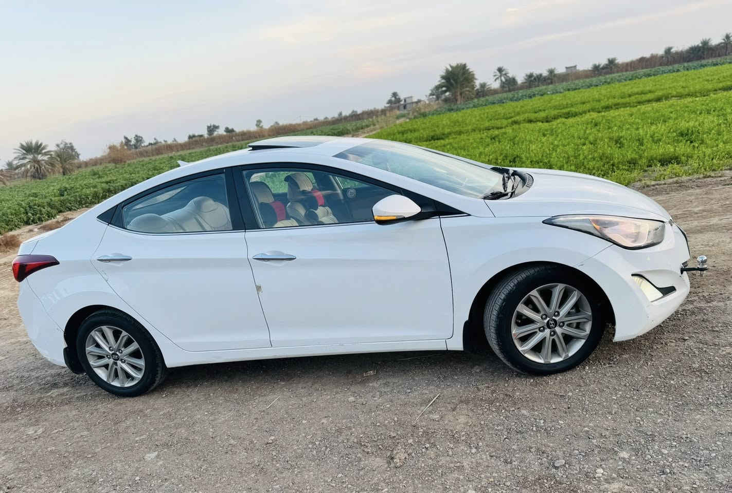 السلام عليكم 
الانتره 2016 خليجي 
فول موصفات 
مكفوله لا صبغ ولا تبديل بيها خيط تبخير فقط بدون تنقيص 
رقم بغداد بسمي تحويل ثاني يوم
سياره جديده 
صدر جديد 
مكان السياره بغداد الدوره او اليوسفيه 
السعر 132 وبيها مجال قليل 

واتساب ***********

اتصال ***********

اتصال ***********
