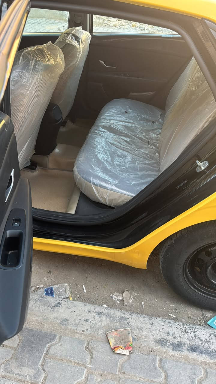 السلام عليكم ورحمة الله وبركاته
النتره موديل واحد وعشرين حادث بنيد فقط
مواصفات تحكمات استيرن رادارات امامي خلفي جوانب 
تحديد مسار مانع انزلاق تحديد سرعه اتلث انضمه قياده 
صوره الشاصي موجوده دكهه وطلع الحادث وخابرني اكرر فقط بنيد
لاستفسار الرقم ***********
