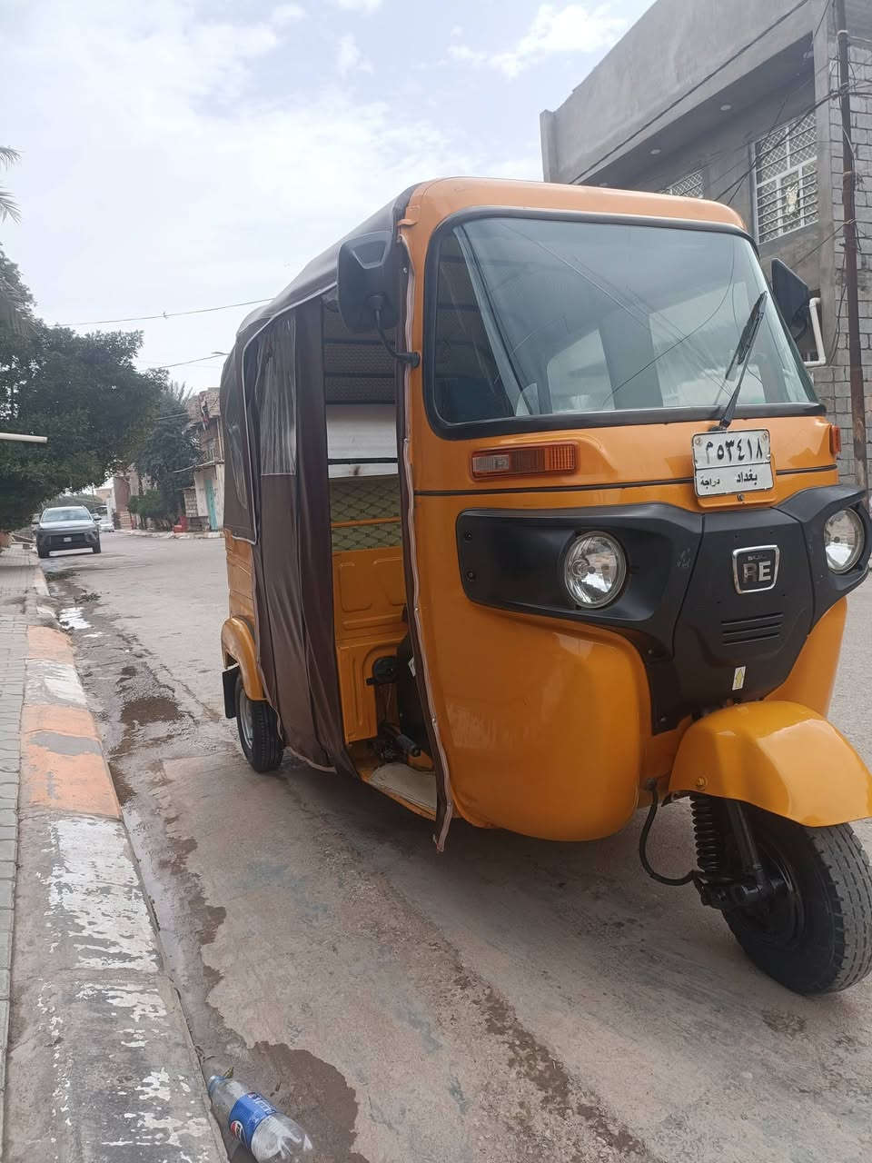 السلام عليكم تكتك للبيع موديل 21رقم انكليزي بغداد باقي على استلام اللوحات مشروع وطني تخم تاير البارحه شاده مكينه لاتنقيص ولاتبخير اكسل خير من الله للاتصال على الرقم ***********
